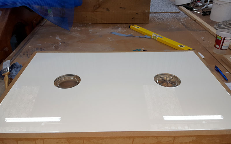 Glass inset